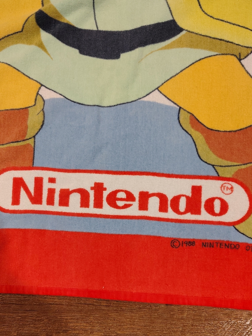 Vintage 1988 Nintendo The Legend of Zelda 30x56 Graphic Beach Towel - Picture 2 of 5